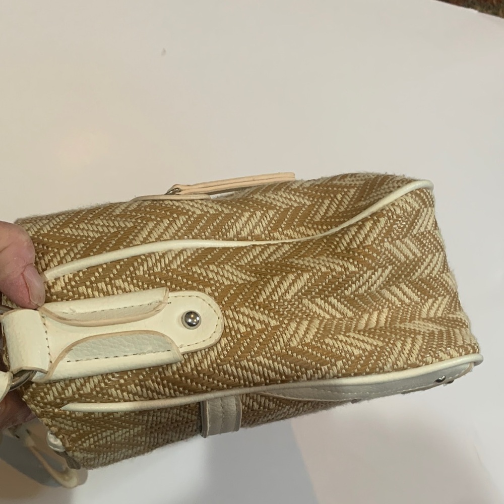 Stone Mountain Accessories Cream and Brown Shoulder Bag - Picture 8 of 8